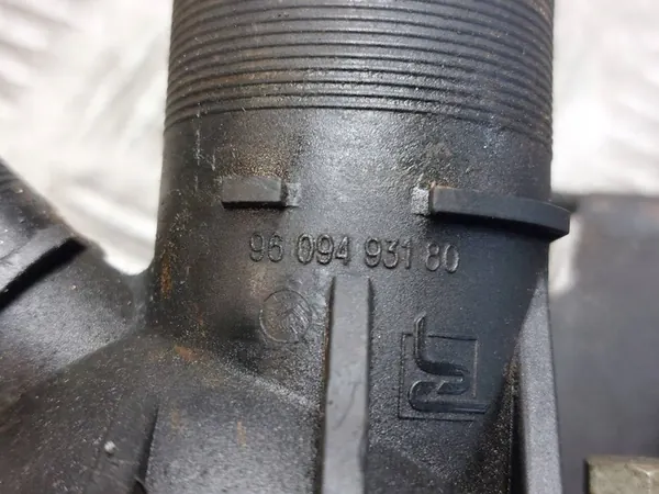 Polttoainesuodattimen kotelo + termostaatti Peugeot 406 I 2.1 TD OEM 9609493180 image 4