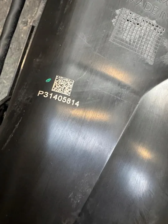 Käytetty Volvo AdBlue-säiliö OEM 31405814 XC60 II:lle image 6