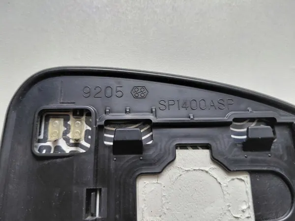 Insertion de rétroviseur gauche Toyota OE pour Prius III & IQ image 3