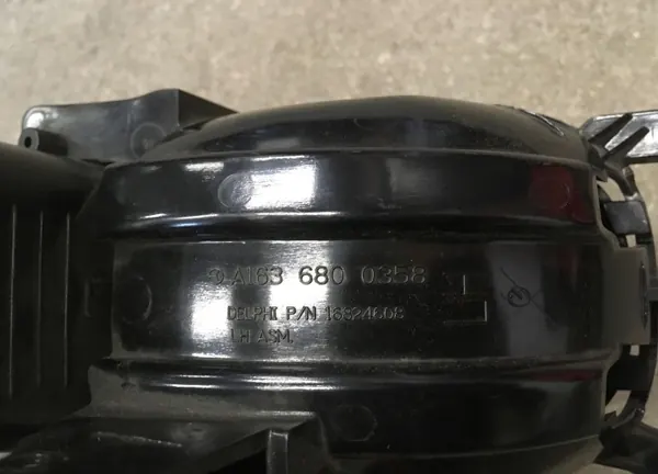 Suporte de copo esquerdo Mercedes ML W163 OEM A1636800358 image 4