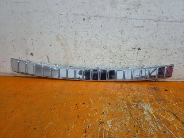 VW Touareg II Garniture Pare-chocs Arrière OEM 7P6807787A image 2