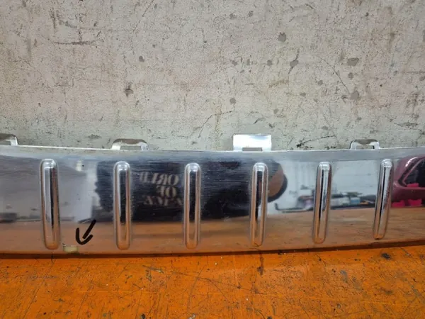 VW Touareg II Garniture Pare-chocs Arrière OEM 7P6807787A image 3