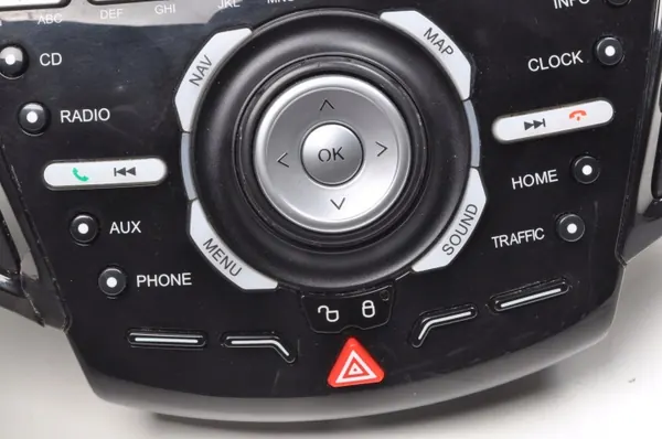 Ford Fiesta MK7 radion paneeli OEM C1BT-18K811-TA Sony image 5