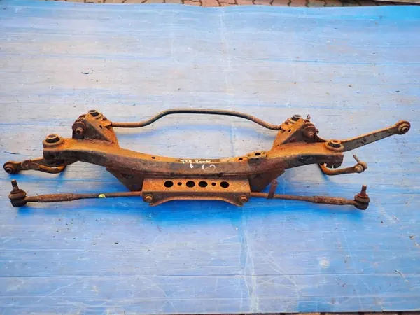 Toyota Avensis T25 achterophangingbalk OEM image 10
