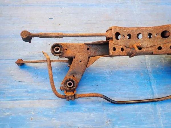 Toyota Avensis T25 achterophangingbalk OEM image 8