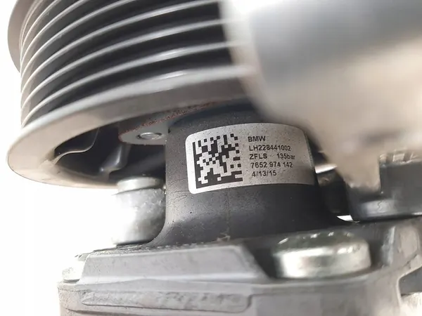 Bomba de Direção Assistida BMW M5 F10 M6 F06 F12 F13 image 2