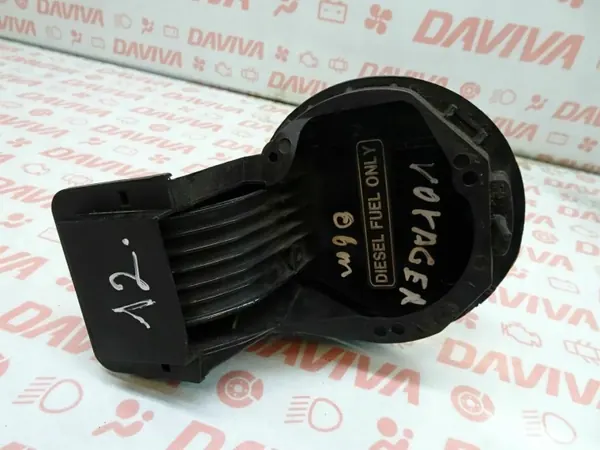 Tapa de combustible OEM 04860572AE - Usada, Negra (2006) image 7