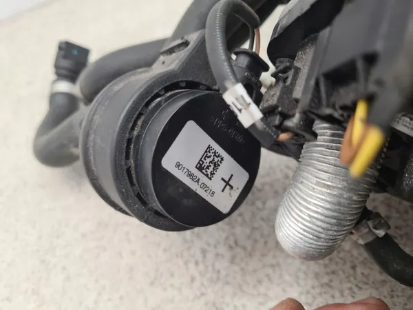 Calefactor Webasto estacionario Citroen DS7 OEM 9827442680 image 6