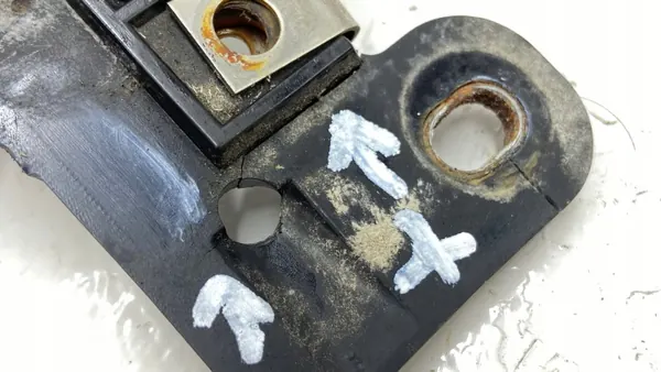 Begagnad Honda OE fram vänster vindrutestav image 3