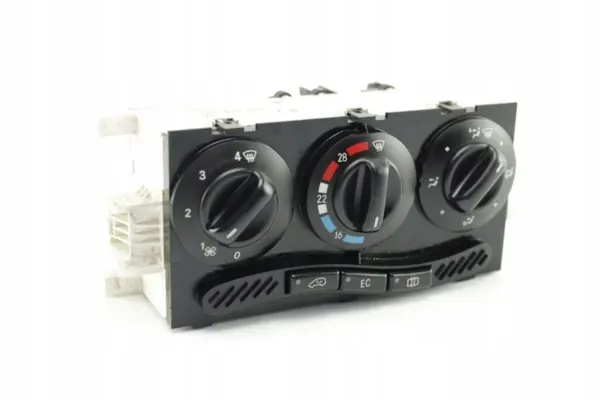 Mercedes-Benz A W168 ventilationskontrollpanel OEM 1688300485 image 3