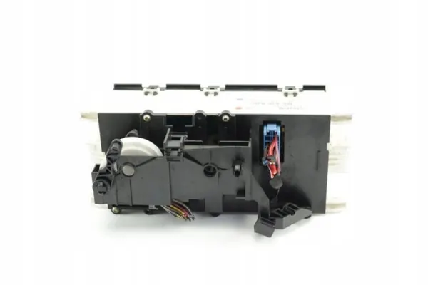 Mercedes-Benz A W168 ventilationskontrollpanel OEM 1688300485 image 5