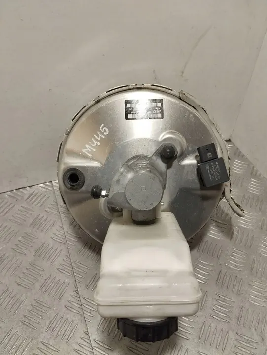 Bomba de Freio Aston Martin DB11 2019 JY532B195AA image 1