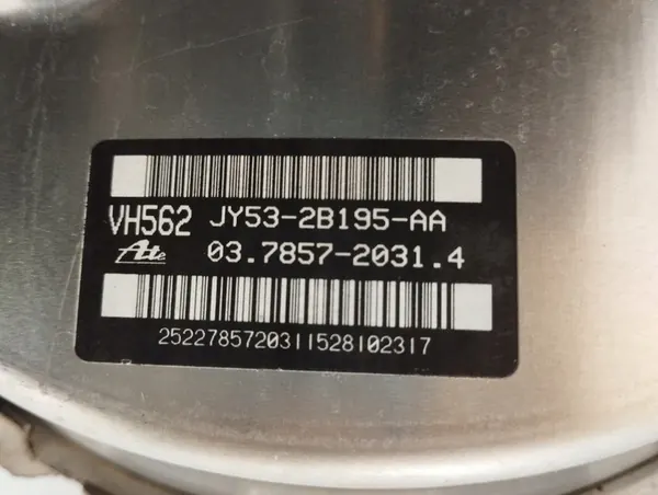 Bomba de Freio Aston Martin DB11 2019 JY532B195AA image 2