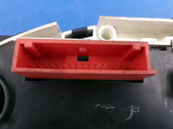 Nopeusmittari Renault Laguna II OE 8200170311 image 4