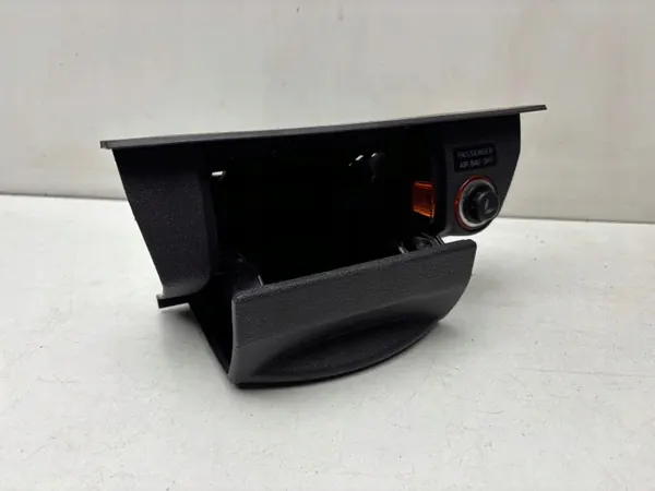Cenicero OEM 2K1857961F para VW Caddy III image 3