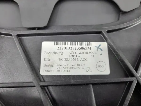 Keskikäytävän käsinoja Audi A8 S8 D4 4H 2012 OEM 4H0885076L image 6