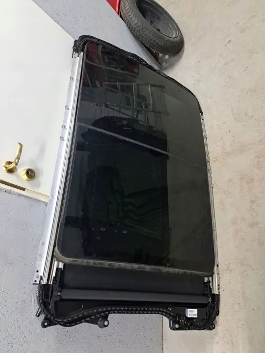 Toit Ouvrant BMW X1 F48/F49 Assemblage OEM KSI14880 image 2