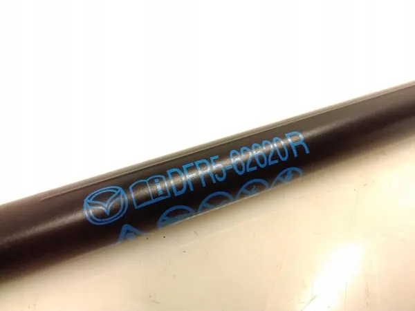 Mazda CX-30 2023 Komplett Baklucka Dämpare OEM DFR562620R image 4