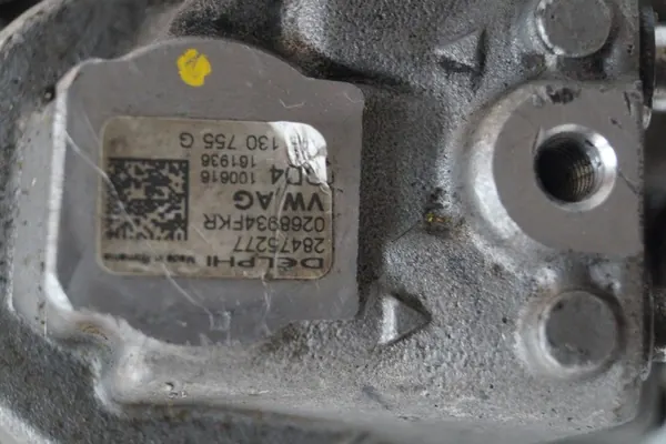 INJEKTIONSPUMP AUDI VW DELPHI 04B130755G image 2