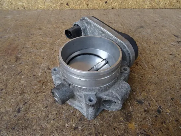 Corpo de borboleta AUDI A3 8P GOLF V R32 022133062AG image 4