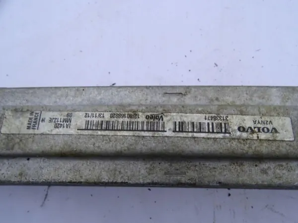 Intercooler Volvo S60 II OEM 31338471 - Occasion image 5
