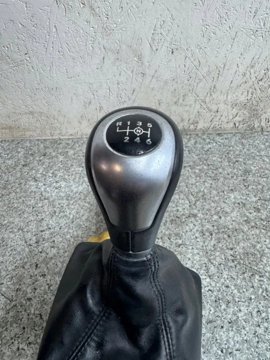 Pommeau de levier OEM A2052674500 pour Mercedes Classe C W205 image 4
