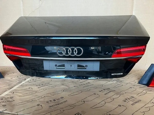 AUDI A8 D4 Lift Takavalo Matrix LY9T Alkuperäinen 4H0945095K image 4