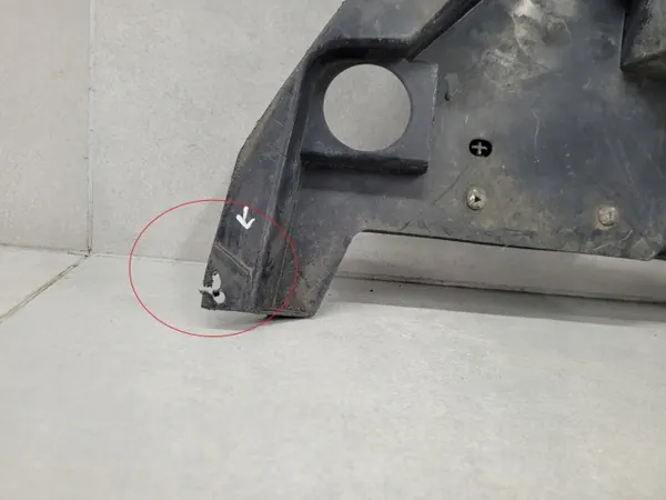 Stoßstangenschutzplatte vorne OEM 622350001R Megane 3 image 5