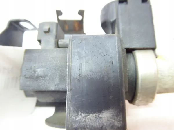 Válvula de vácuo OEM 85120-2A400 para Kia Ceed 1.6 CRDI image 3