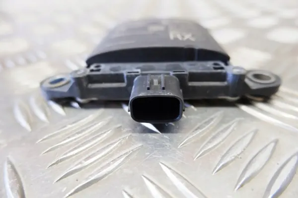 Lexus RX 2018 dödvinkel sensor OEM 88162-48030 image 5