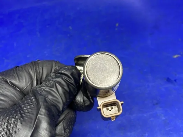 Electroválvula de bomba de aceite OEM 61200512 Nissan X-Trail image 5