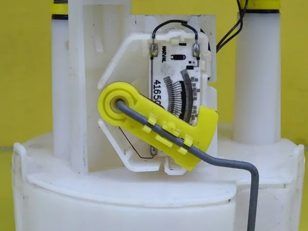 Brandstofniveausensor Renault Clio II 8200128479 image 4