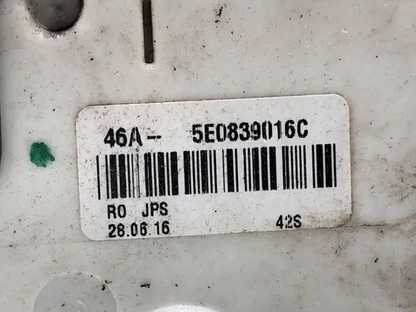 Hintere Rechte Türschloss VW Passat B8 Kombi 5E0839016C image 4