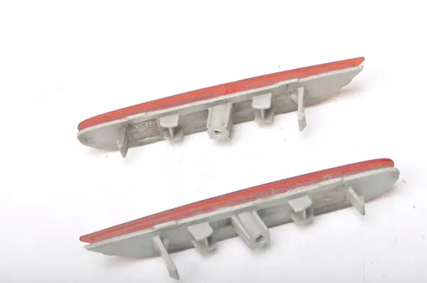 Kit Reflector Parachoques Nissan OE OEM 250-23005 Trasero image 3
