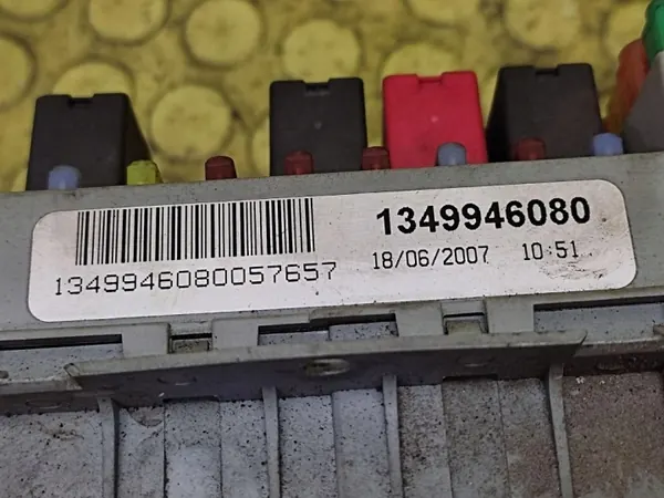 Caixa de fusíveis Citroen Jumper OEM 1349946080 - Usado image 7