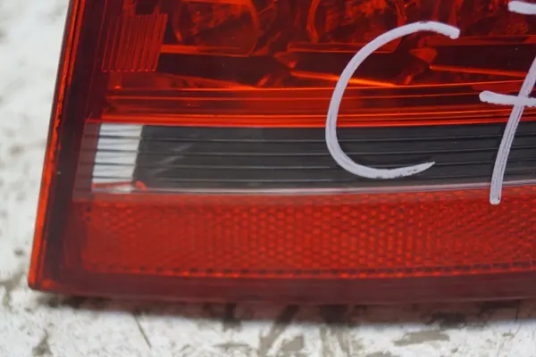 Begagnad Audi A4 B8 höger bakljus LED image 3