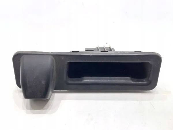 BMW X5 G05 Manilla Portón 7381868 OEM image 2