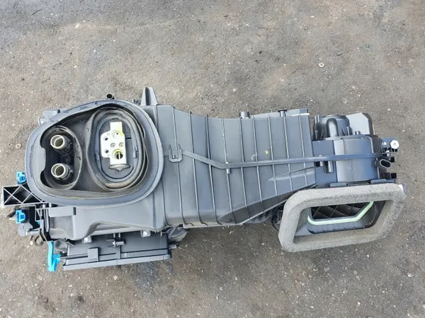 OEM värmefläkt för Skoda Octavia II 1.6B 2006 image 3
