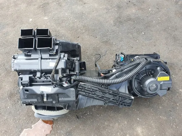 OEM värmefläkt för Skoda Octavia II 1.6B 2006 image 4
