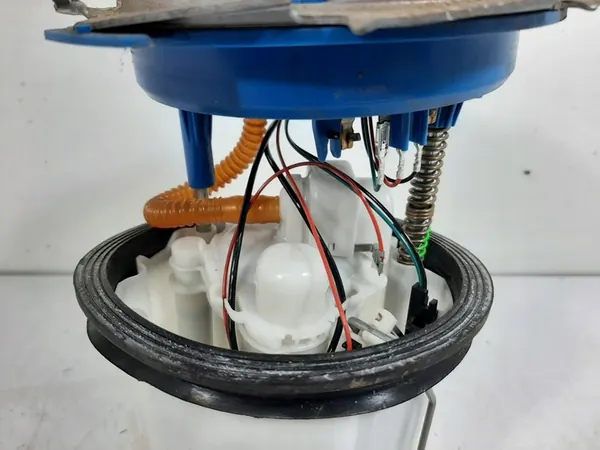 Brandstofpomp SKODA RAPID LIFTBACK 1.0TSI 6RA919051C image 5