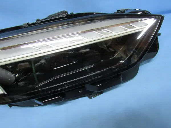 Faros derecho Audi A5 B9 8W6 Lift Full LED completo image 4