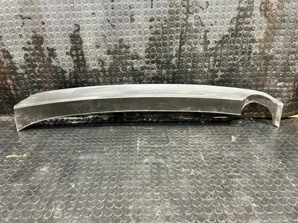 Kia Ceed III Takapuskurin Spoileri OEM 86612-J7000 image 4