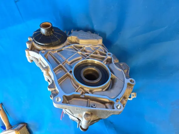 Reductor de caja BMW OEM 5A677B4/5A677B7 - 8721km image 4