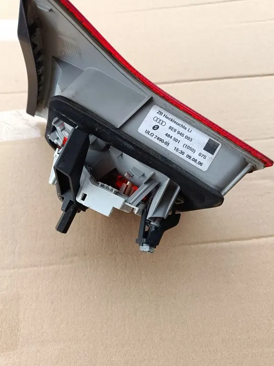 Lámpara Trasera Izquierda AUDI A4 05-08 OEM 8E9945093 image 3