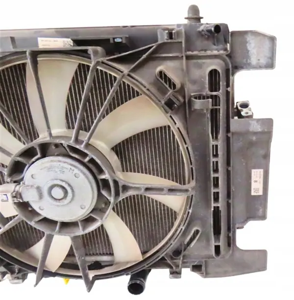Kylare Fläkt Set Toyota Yaris III 1.4 D4D OEM image 9