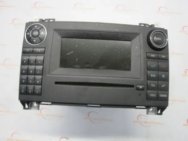 Rádio CD Mercedes W245 OEM A1699002000 - Usado image 2