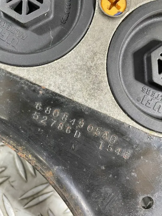 Jeep OE Brandstofffilterhuis OEM 68084905AG image 5