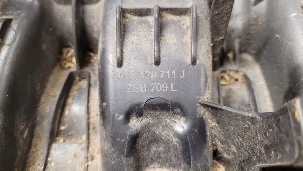 VW POLO V 6R Coletor de admissão 04E129711J image 6