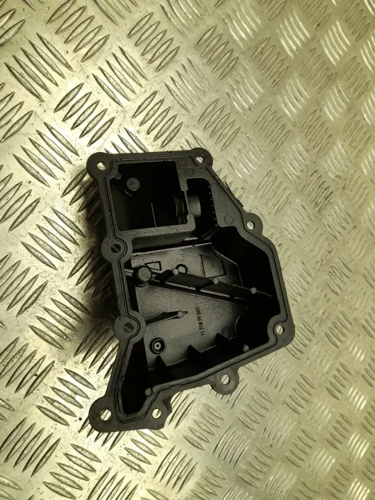 Gebrauchter Ölabscheider OEM 04E103464AA für Škoda SUPERB III image 2