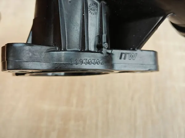 Kort Rör OEM 11930302 för BMW 2.0D G26 G20 G21 image 4